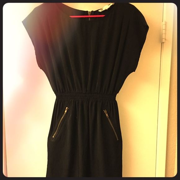 Little black dress - Picture 1 of 3